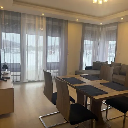 Orchidea Apartmanhaz Lejlighed