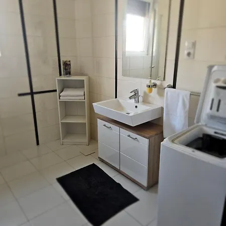 Orchidea Apartmanhaz