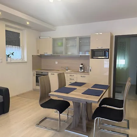 Lejlighed Orchidea Apartmanhaz *