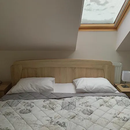 شقة Orchidea Apartmanhaz